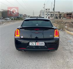 کرایسلەر 300